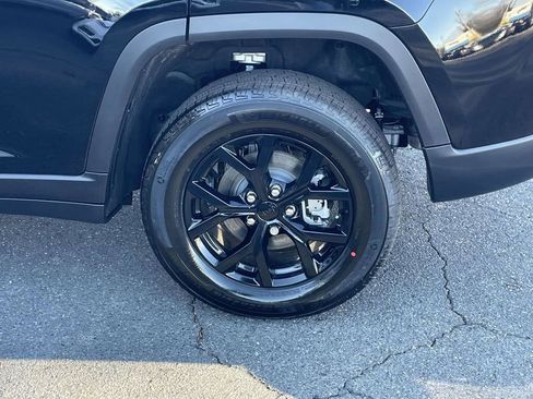 New 2026 Jeep Grand Cherokee Altitude image 11