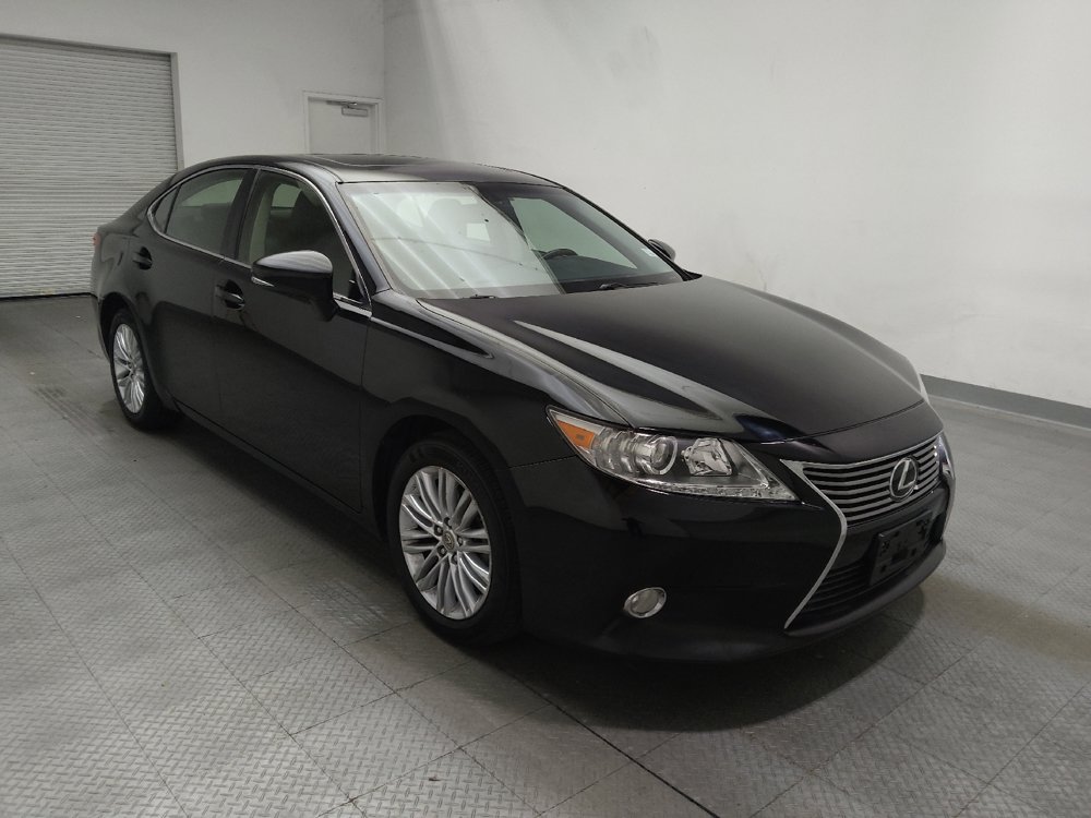 Used 2015 Lexus ES 350 w/ Premium Package FWD image 13