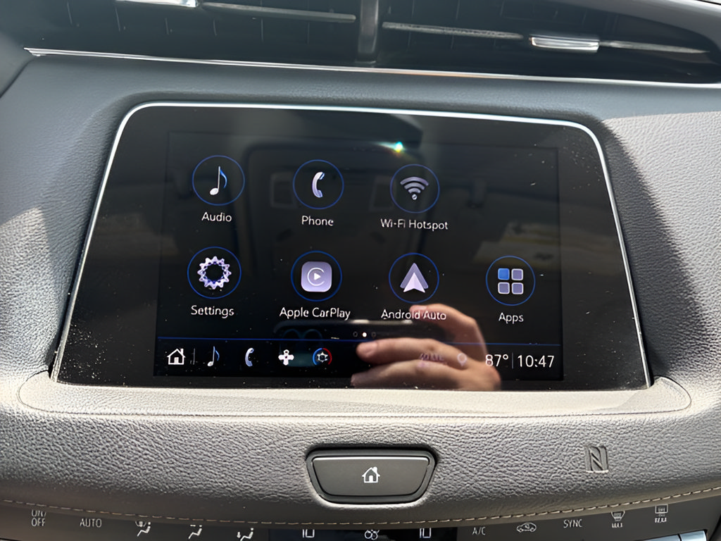 Used 2019 Cadillac XT4 Premium Luxury w/ Cold Weather Package FWD image 25