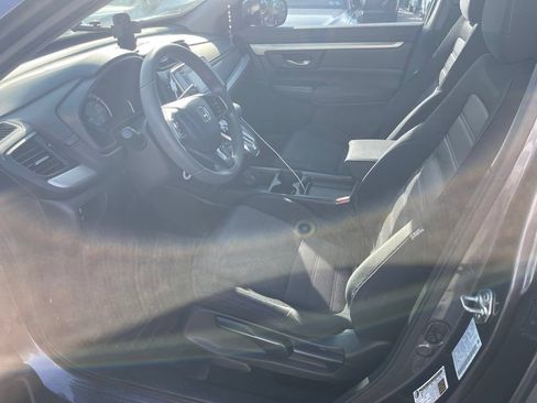 Used 2018 Honda CR-V LX image 16