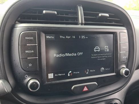 Used 2024 Kia Soul LX FWD image 30