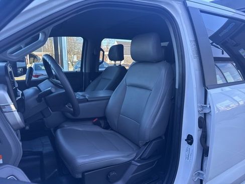 Used 2023 Ford F550 4x4 Crew Cab Super Duty image 11