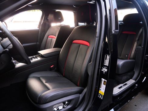 Used 2022 Rolls-Royce Ghost Black Badge image 29