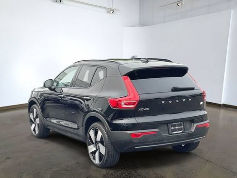Used 2023 Volvo XC40 Recharge Plus AWD/4WD image 7