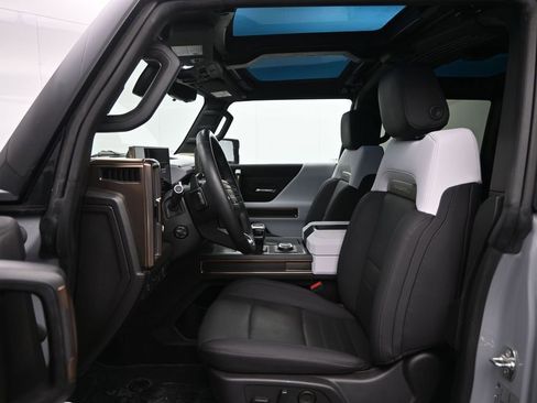 Used 2024 GMC Hummer EV 3X image 28