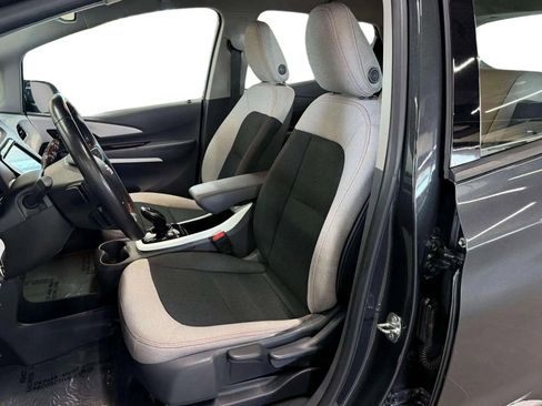 Used 2021 Chevrolet Bolt LT image 12