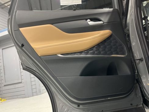 Used 2023 Hyundai Santa Fe Calligraphy image 32