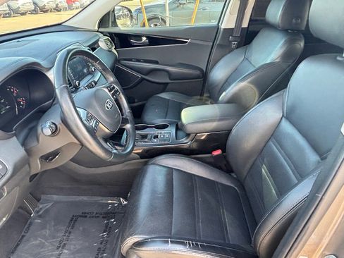Used 2019 Kia Sorento SX w/ SX Touring Package FWD image 21