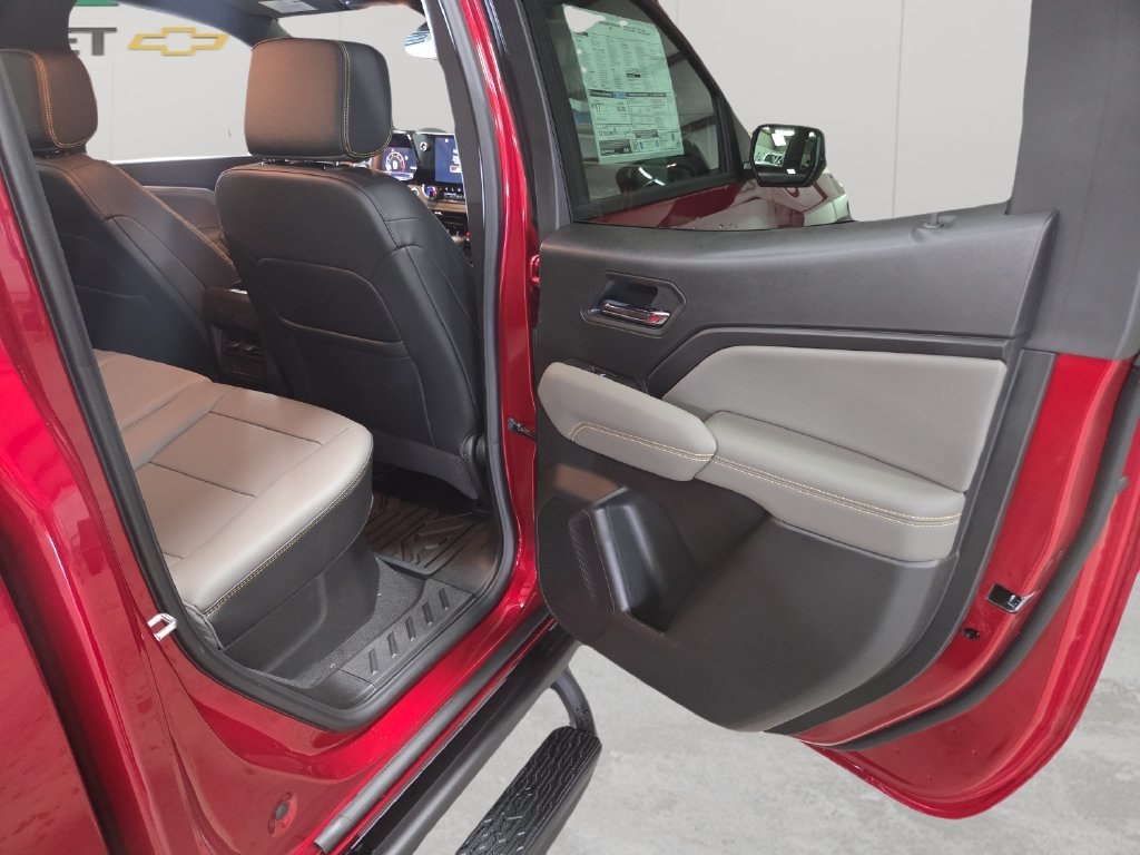 New 2026 Chevrolet Colorado ZR2 w/ Off-Road Front Bumper Package AWD/4WD image 39
