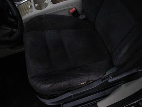 Used 2014 Dodge Grand Caravan SXT image 27