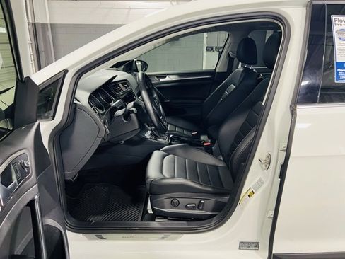 Used 2019 Volkswagen Golf Alltrack SEL image 21