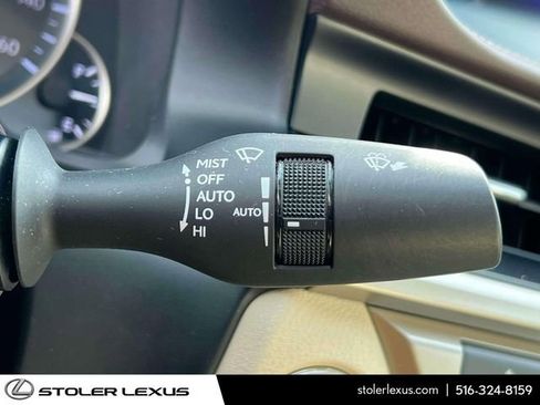 Used 2017 Lexus ES 350 w/ Luxury Package image 29