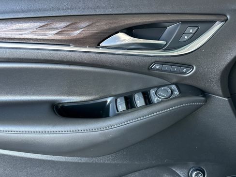 Used 2023 Buick Enclave Avenir w/ Avenir Technology Package image 11