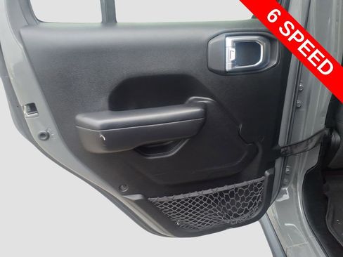 Used 2020 Jeep Gladiator Rubicon w/ LED Lighting Group image 15