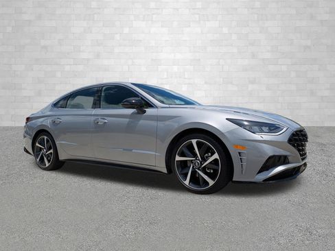 Certified 2023 Hyundai Sonata SEL Plus FWD image 1