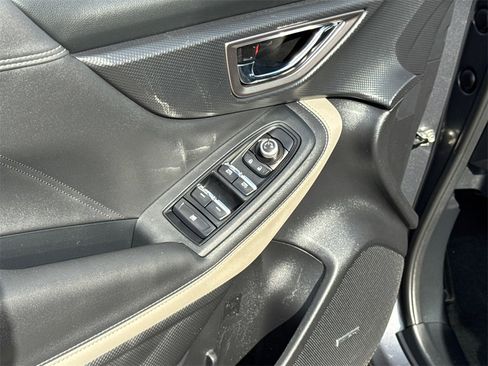 Used 2024 Subaru Forester Limited image 28