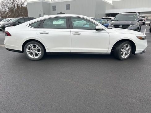 Used 2023 Honda Accord LX image 6