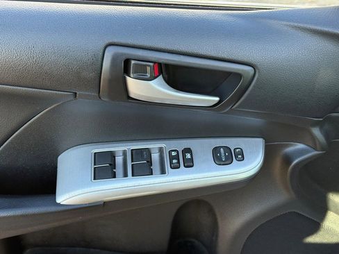 Used 2013 Toyota Camry SE FWD image 18
