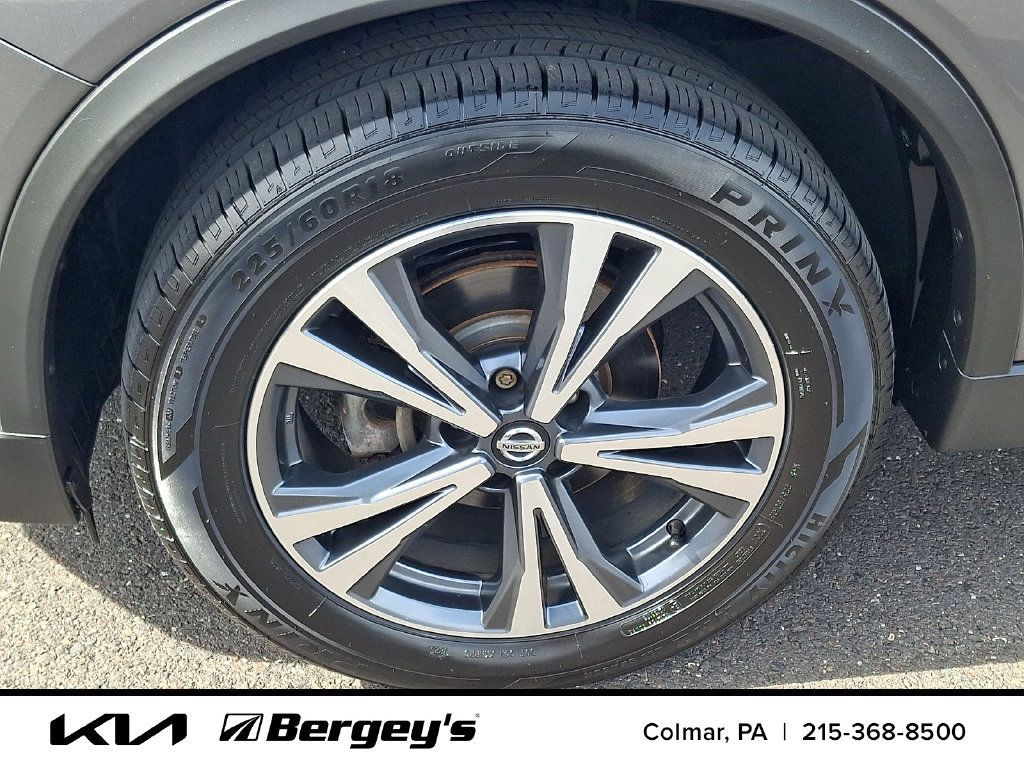 Used 2019 Nissan Rogue SV w/ Premium Package AWD/4WD image 10