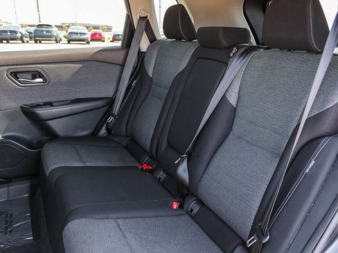 Used 2023 Nissan Rogue SV FWD image 18