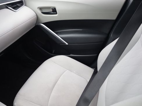 Used 2024 Toyota Corolla Cross L AWD/4WD image 13