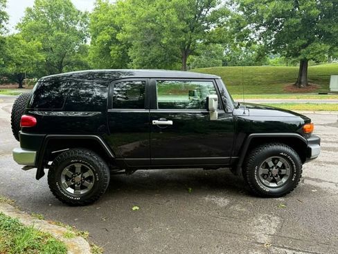 Used 2007 Toyota FJ Cruiser 4WD image 8