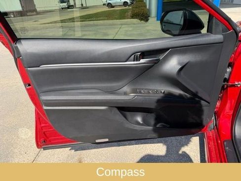 Used 2023 Toyota Camry XSE w/ Navigation Package image 15