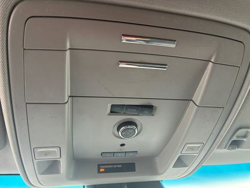 Used 2020 GMC Yukon XL Denali image 12