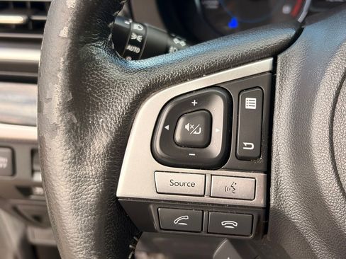 Used 2018 Subaru Forester 2.5i Touring AWD/4WD image 27