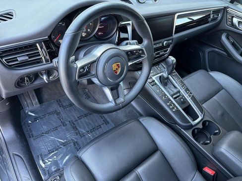 Used 2020 Porsche Macan AWD/4WD image 4