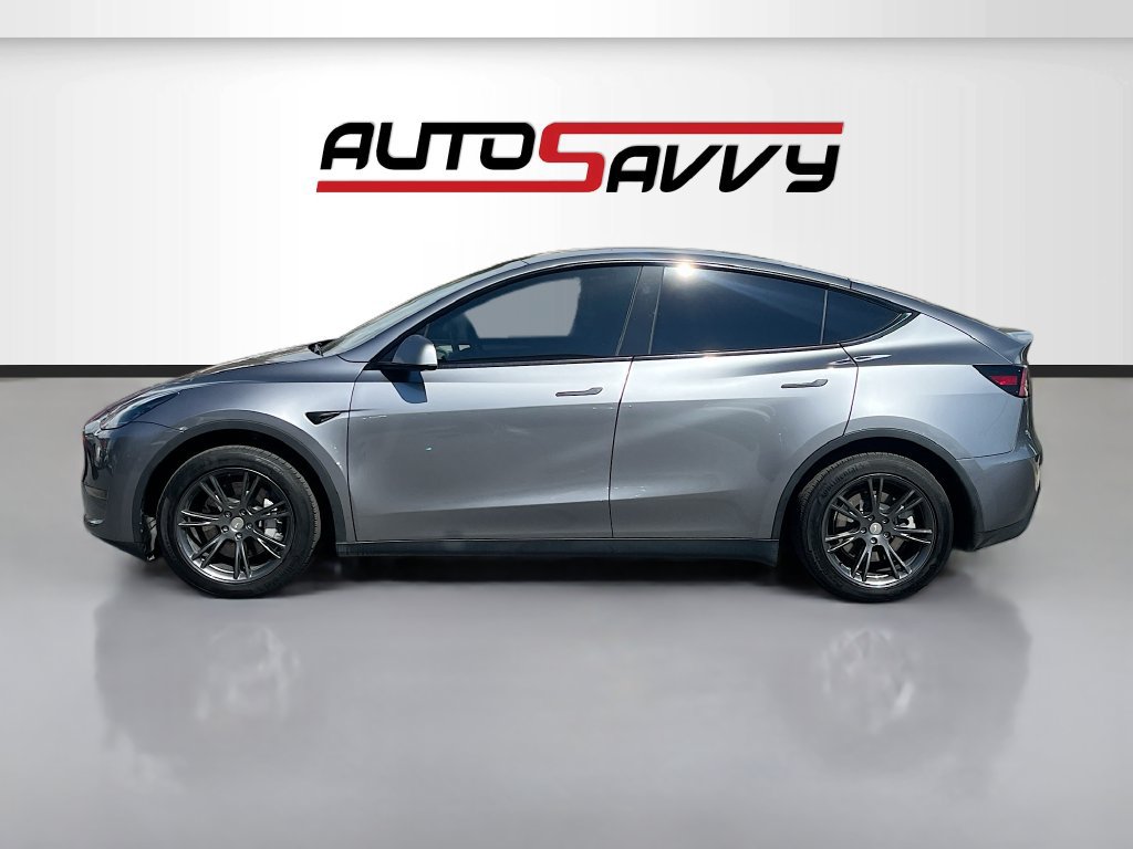 Used 2025 Tesla Model Y Long Range AWD/4WD image 4
