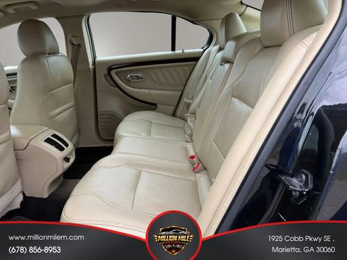 Used 2015 Ford Taurus Limited FWD image 21
