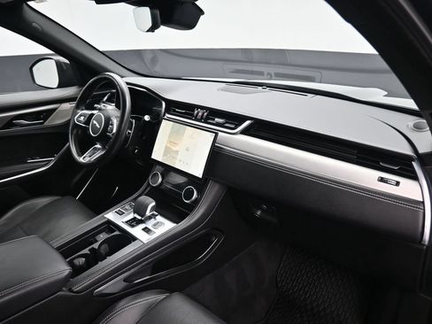 Used 2024 Jaguar F-PACE R-Dynamic S AWD/4WD image 43