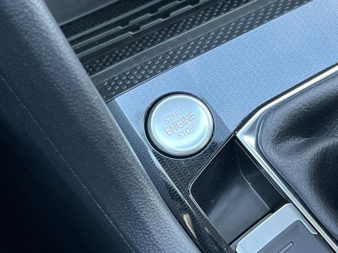 New 2026 Volkswagen Taos SEL AWD/4WD image 22