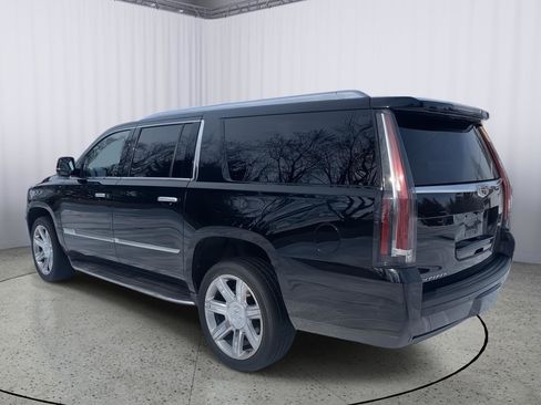 Used 2020 Cadillac Escalade ESV Luxury image 4