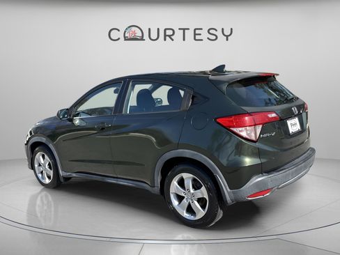 Used 2016 Honda HR-V LX image 6