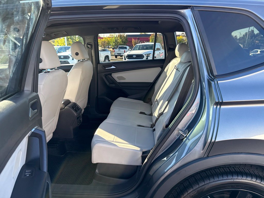 Used 2021 Volkswagen Tiguan SE R-Line AWD/4WD image 10