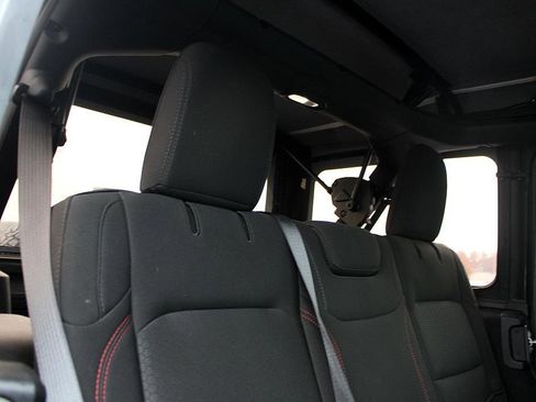 Used 2021 Jeep Wrangler Unlimited Rubicon image 28