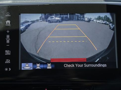Used 2017 Honda Pilot Touring image 49