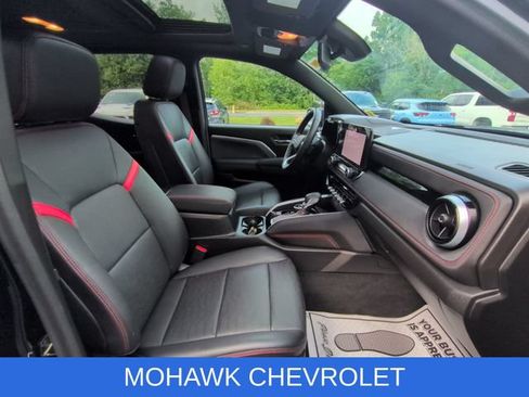 Certified 2023 Chevrolet Colorado Z71 w/ Z71 Convenience Package 2 AWD/4WD image 29