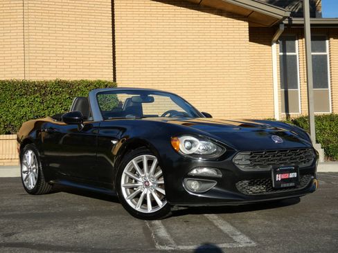 Used 2017 FIAT 124 Spider Lusso image 5