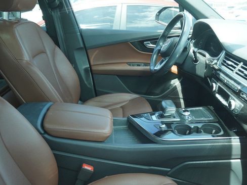 Used 2019 Audi Q7 3.0T Prestige w/ Prestige Package AWD/4WD image 10