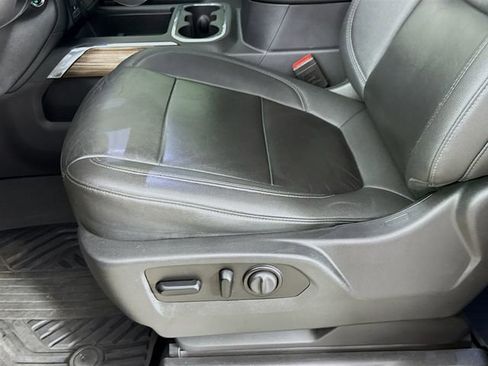 Used 2021 Chevrolet Silverado 1500 LT Trail Boss w/ Convenience Package II image 24