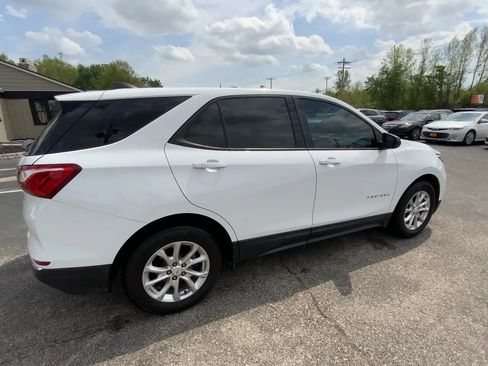 Used 2018 Chevrolet Equinox LS FWD image 8