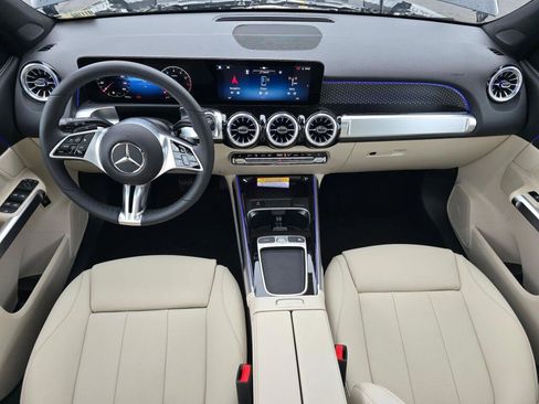 New 2026 Mercedes-Benz GLB 250 4MATIC image 17