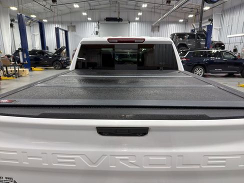 Used 2025 Chevrolet Silverado 1500 RST image 9