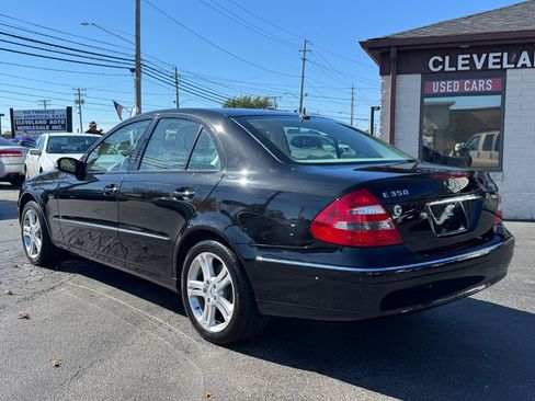 Used 2006 Mercedes-Benz E 350 4MATIC Sedan w/ Sunroof Pkg image 9
