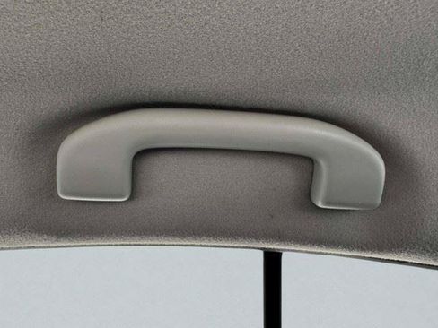 Used 2023 Nissan Versa SV FWD image 39