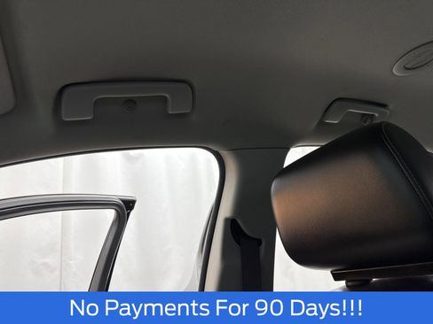 Used 2019 GMC Acadia SLT image 25