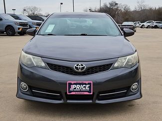 Used 2014 Toyota Camry SE video 2